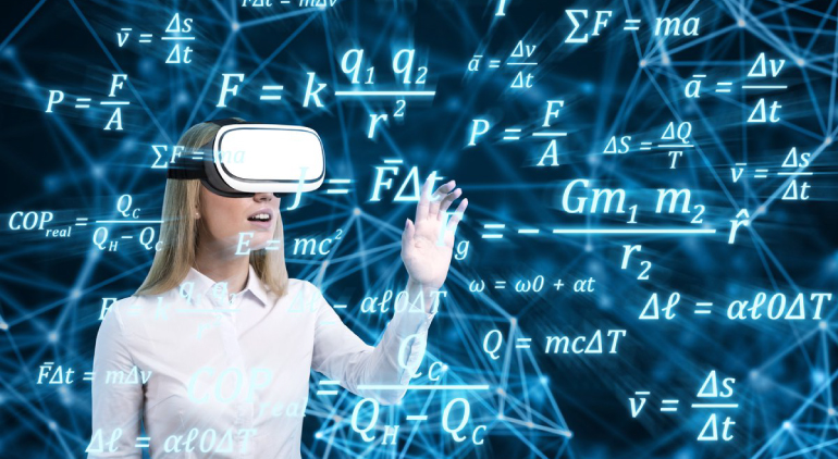 Use of Immersive Technology in College Classrooms