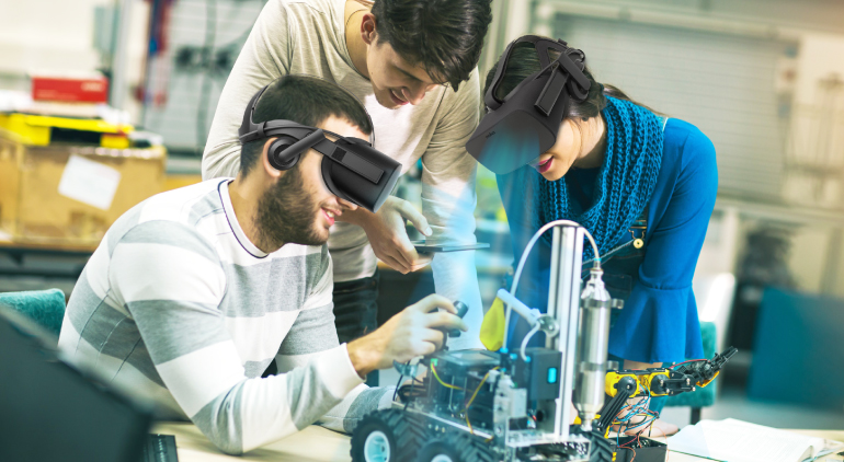 Why Engineering Colleges Consider Virtual Reality Labs for their Classroom