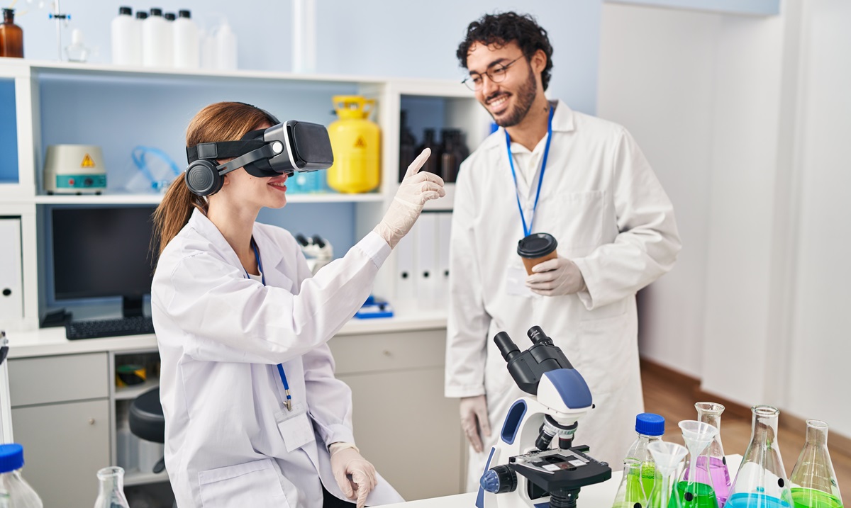 Impact of Virtual Reality in Organic Chemistry Education