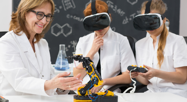 Virtual Reality (VR) in Learning Environments